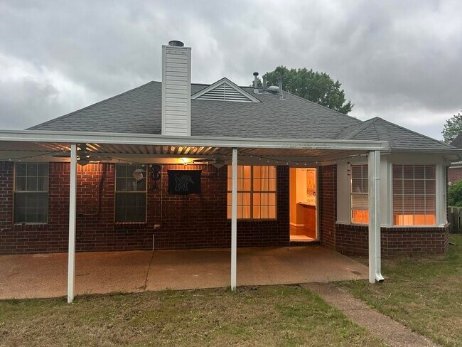 Building Photo - 3089 Woodland Crest Dr