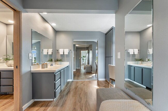 Building Photo - 540 N Hayden Bay Dr