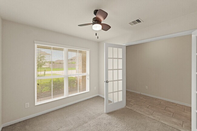 Building Photo - 16401 Olive Sparrow Dr