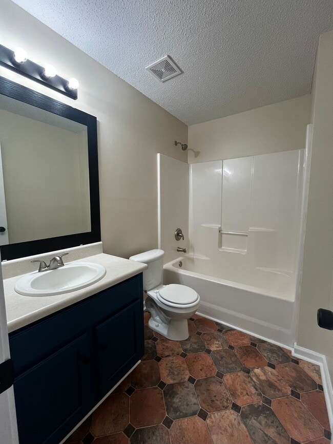 Building Photo - 318 Chadwyck Cir