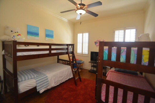 Building Photo - 58 Ocean St