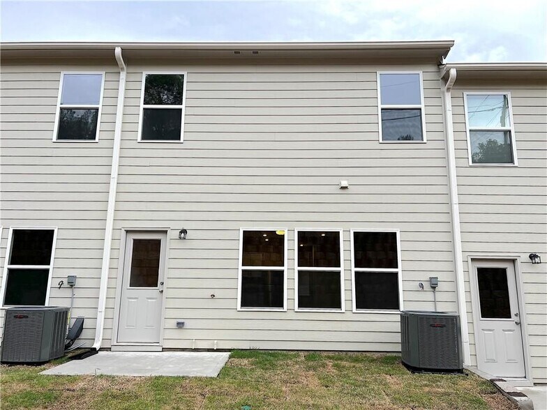 Building Photo - 4113 Oakwood Ter Ct