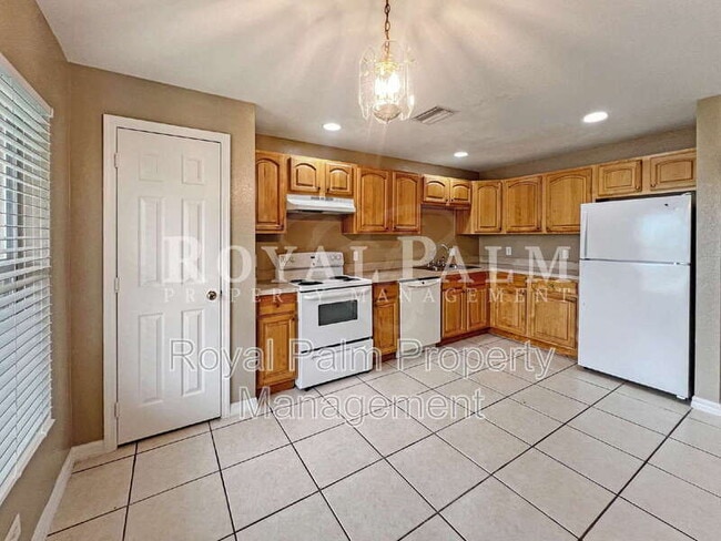 Building Photo - 5231 27th St SW