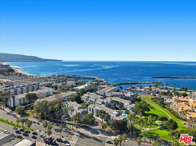 Building Photo - 240 The Village