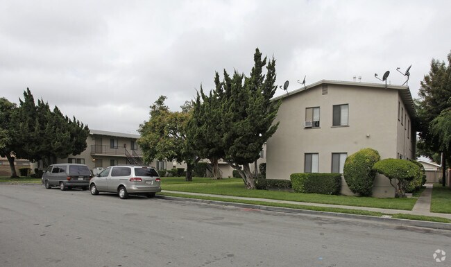 Primary Photo - 123-135 S Lincoln Ave