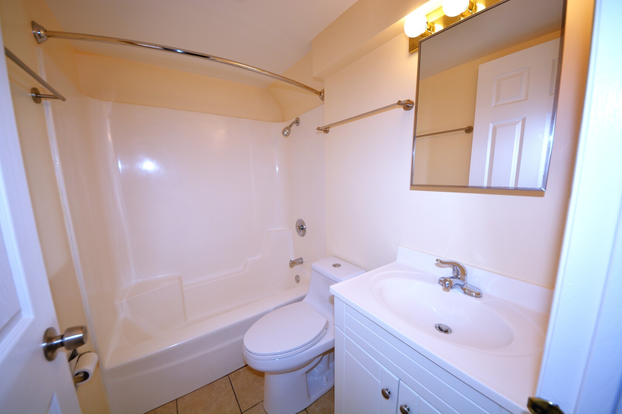 Building Photo - 7335 Tiffany Dr