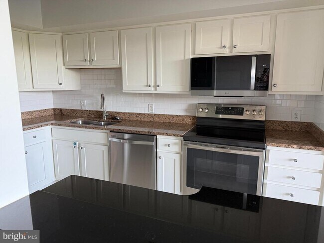 Building Photo - 2230 George C Marshall Dr