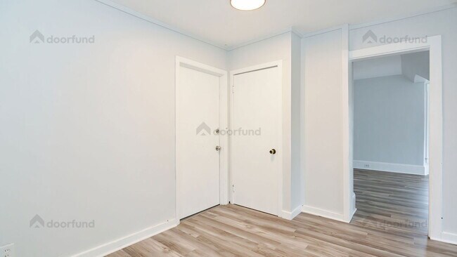 Building Photo - 144 Franklin St