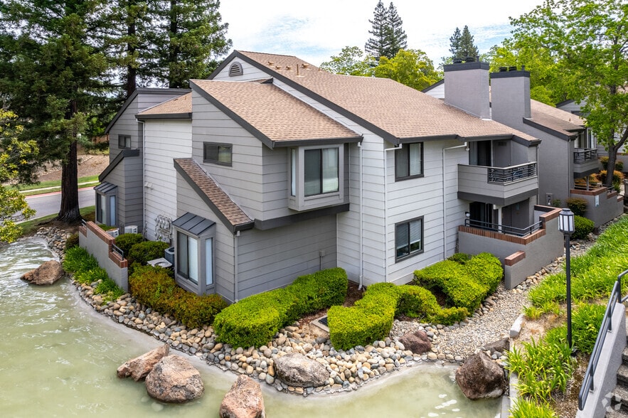 Primary Photo - Somersett Hills