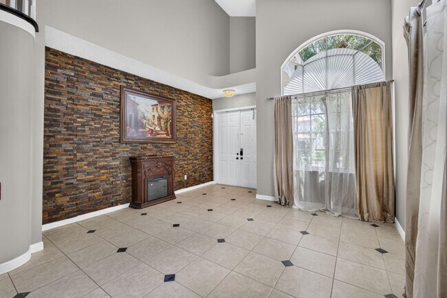 Building Photo - 1204 Oakwater Dr