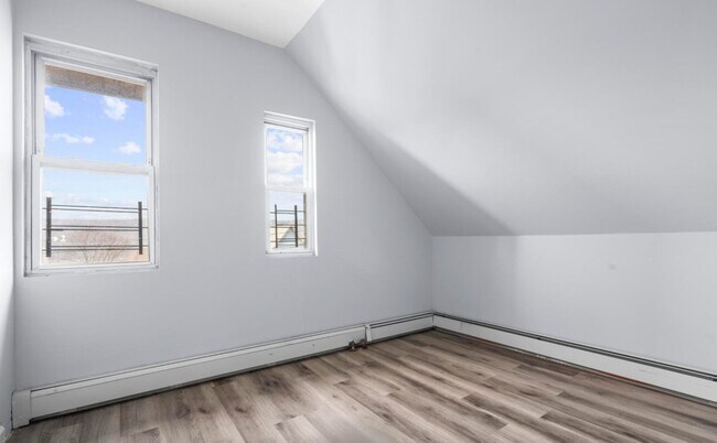 Building Photo - 104 Buena Vista Ave