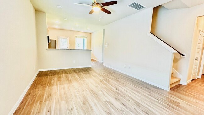 Building Photo - 2423 Bluefish Ct