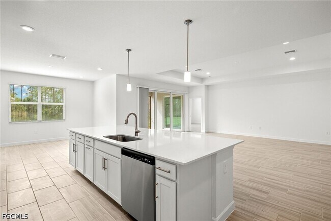 Building Photo - 15222 Jadestone Dr