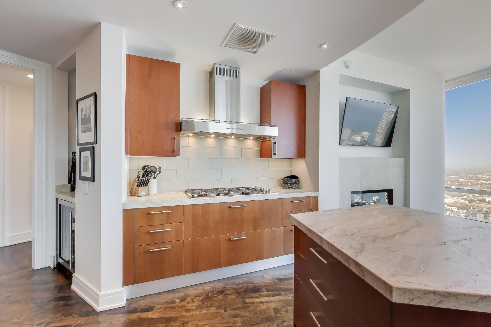 Building Photo - 401 N Wabash Ave