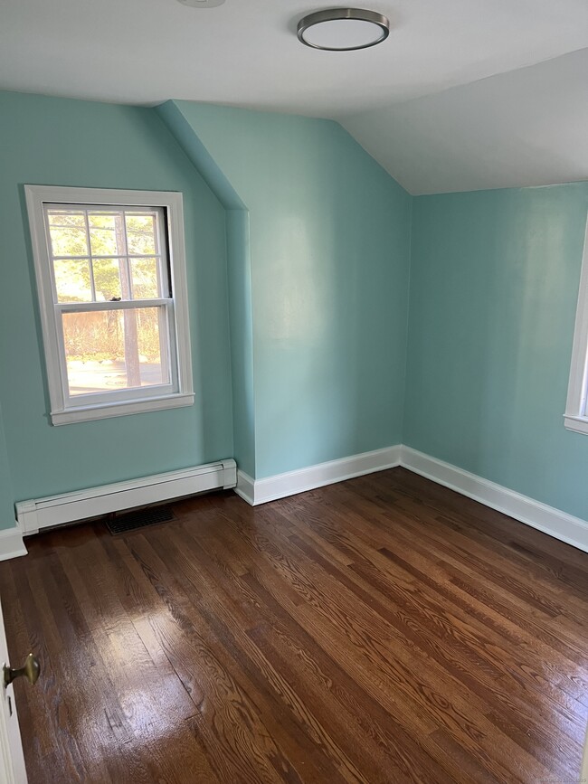 Building Photo - 403 Cooke St