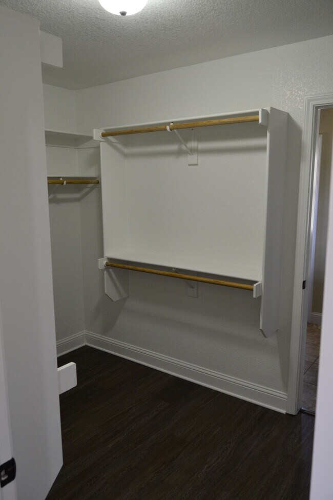 Building Photo - 1700 Been Rd