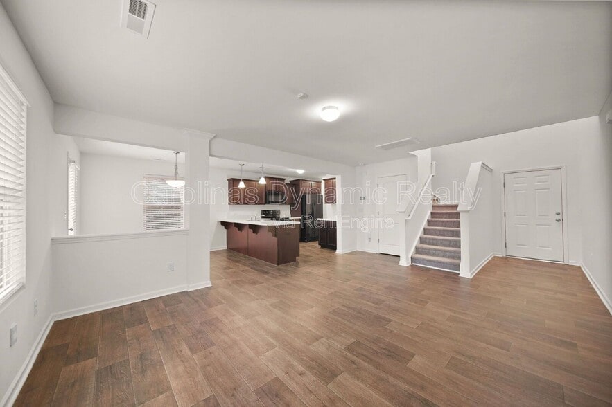 Building Photo - 1025 Newfound Hollow Dr