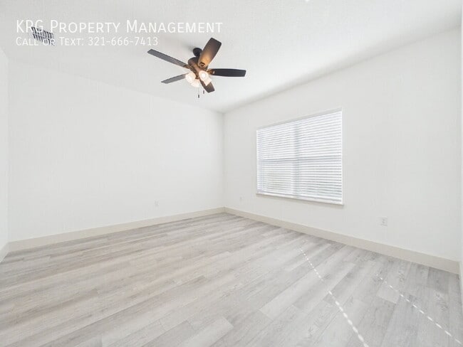 Building Photo - 16985 SW 40th Cir