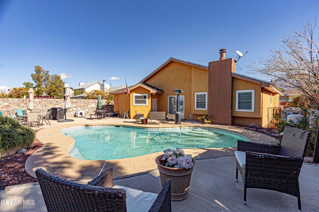 Building Photo - 1123 Night Hawk Dr