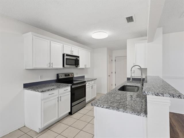 Building Photo - 4305 Falcon Dr