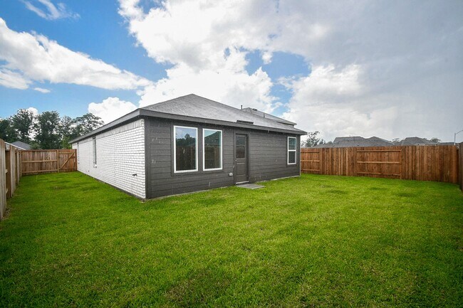 Building Photo - 923 Capracotta Dr
