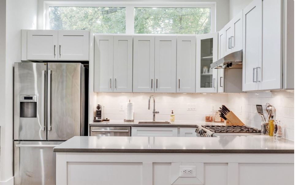 Kitchen - 3919 Fulton St NW