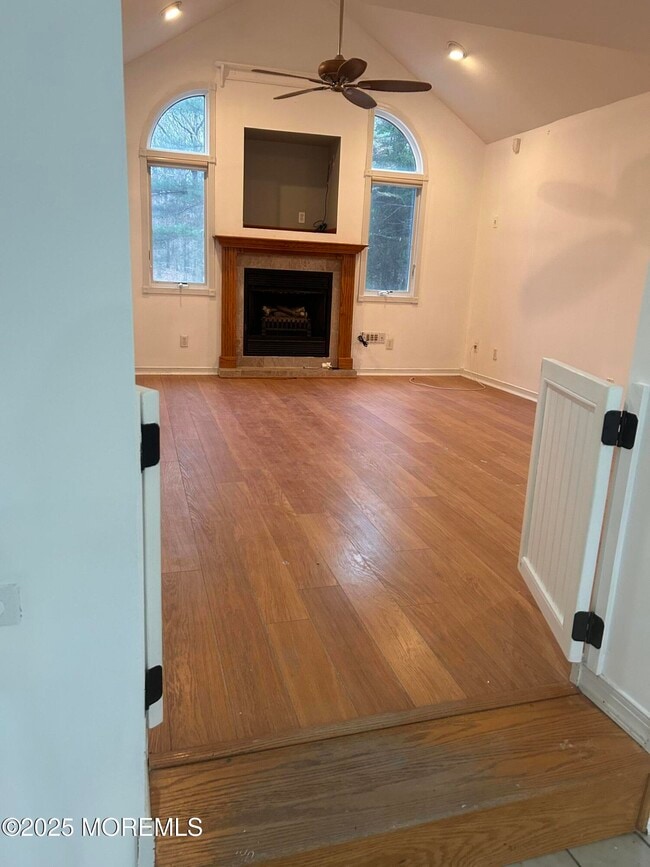 Building Photo - 823 Bowman Rd