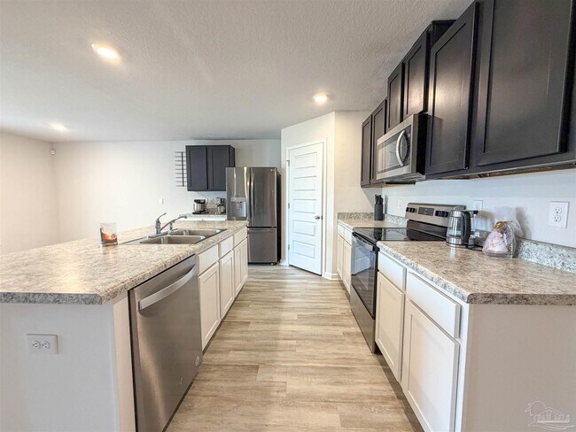 Building Photo - 4382 Redbay Ct