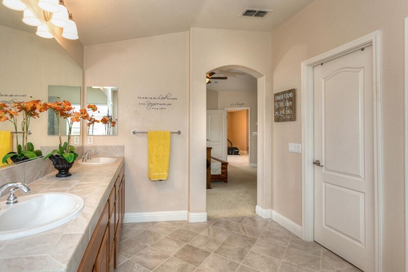 Building Photo - 109 Candlewood Ct