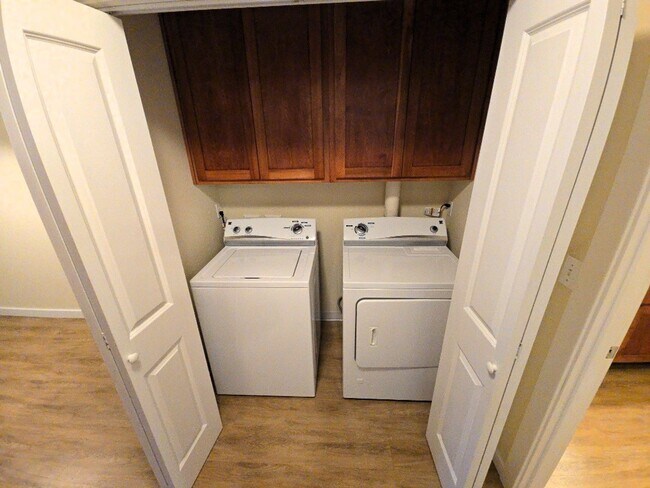 Building Photo - 2469 Shay Ct