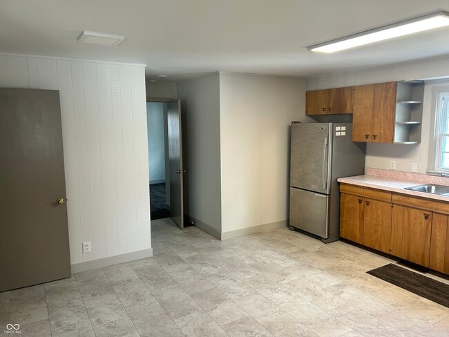 Building Photo - 472 N 17th St