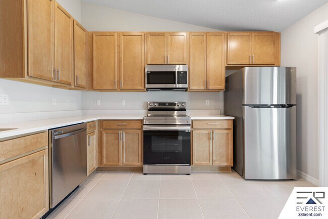 Building Photo - 11 Serenity Pl