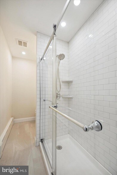 Building Photo - 2308 E Allegheny Ave