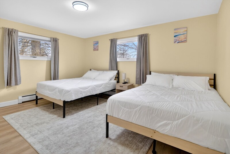 Building Photo - 44 Fullerton St