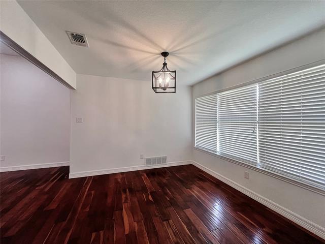 Building Photo - 2 Redford Ct