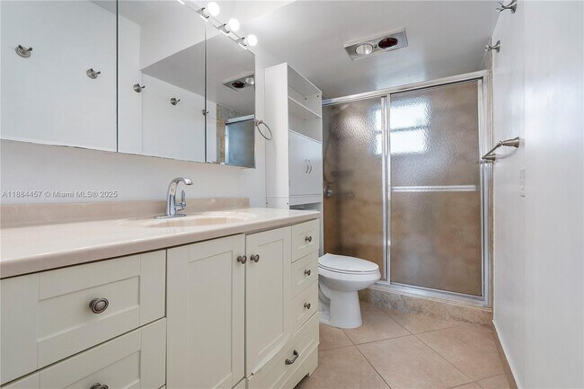 Building Photo - 3199 S Ocean Dr