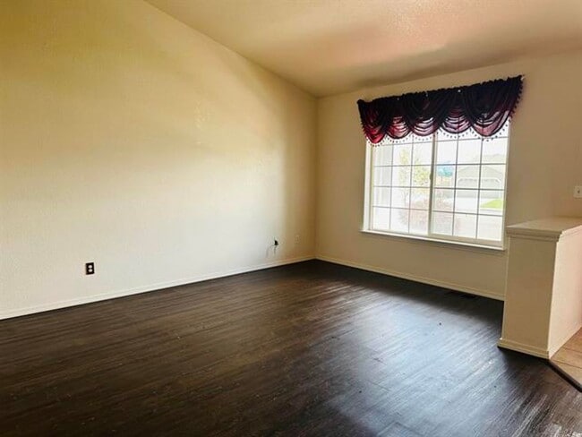 Building Photo - 755 Monte Vista Way