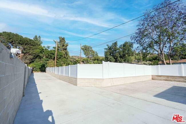 Building Photo - 9701 Wheatland Ave