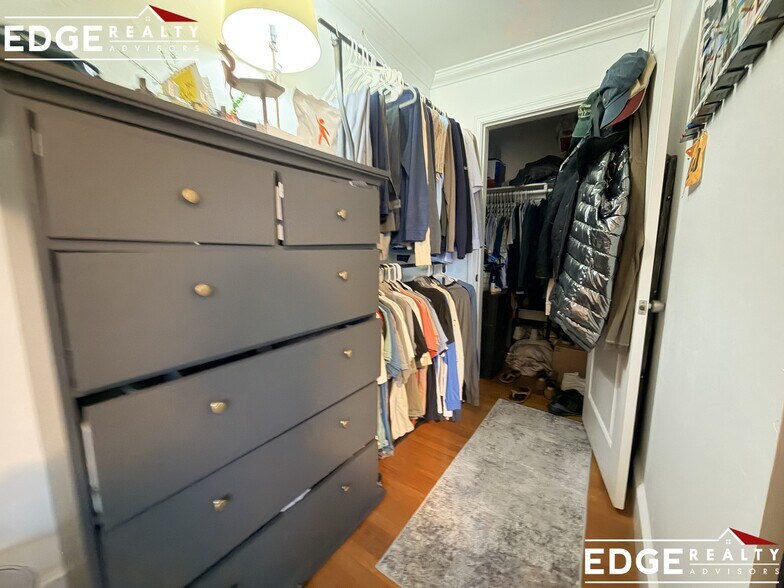 Building Photo - 1798 Beacon St