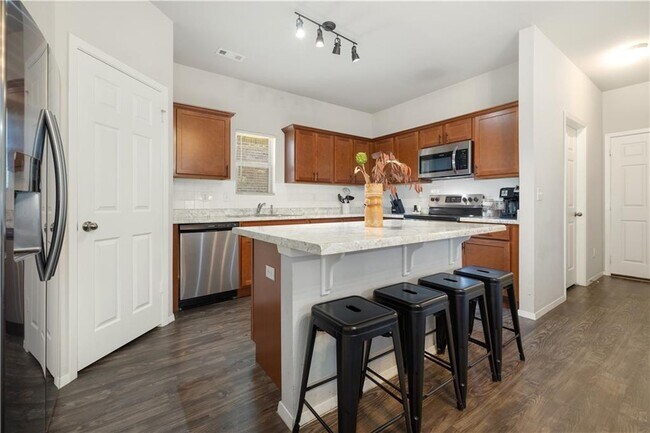 Building Photo - 1209 S Ivory Bill Ln