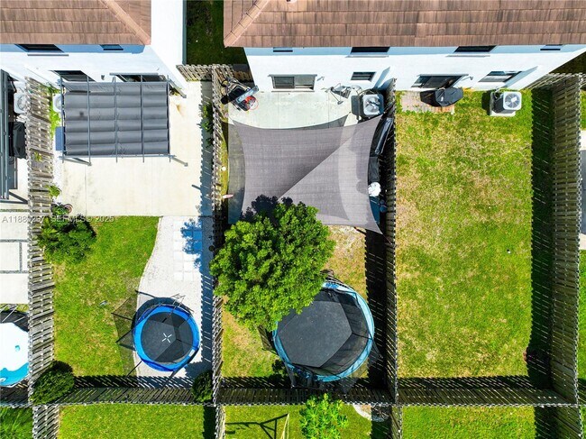 Building Photo - 24902 SW 107th Ave