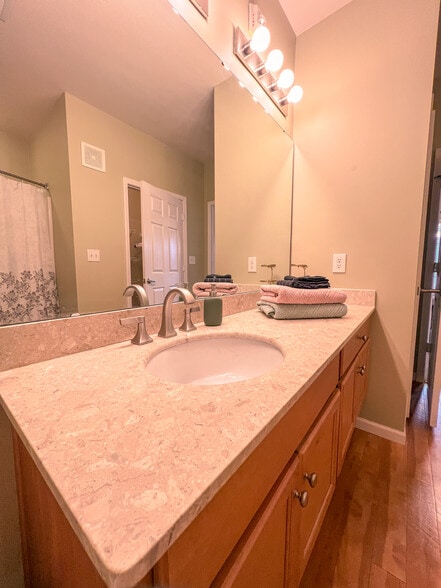 Building Photo - 1241 Strassner Dr