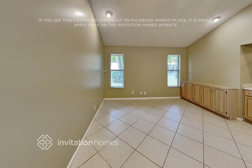 Building Photo - 13643 Ishnala Cir