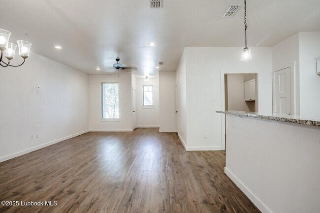 Building Photo - 2537 138th St