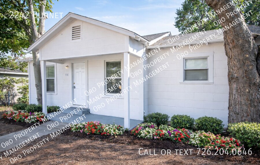 Building Photo - 2242 Burnet-