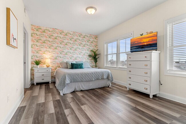 Building Photo - 128 Ashworth Ave