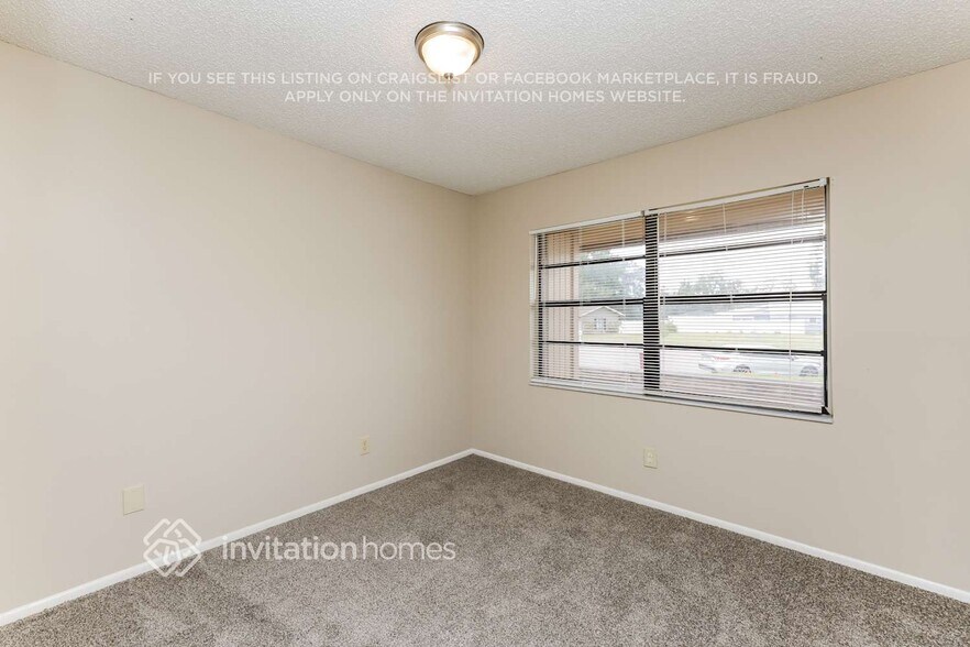 Building Photo - 1403 Live Oak Ct