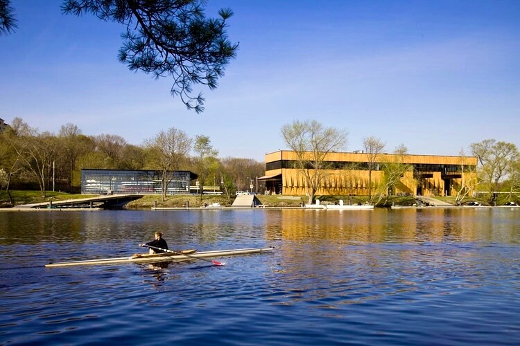 Building Photo - 475 Arsenal St