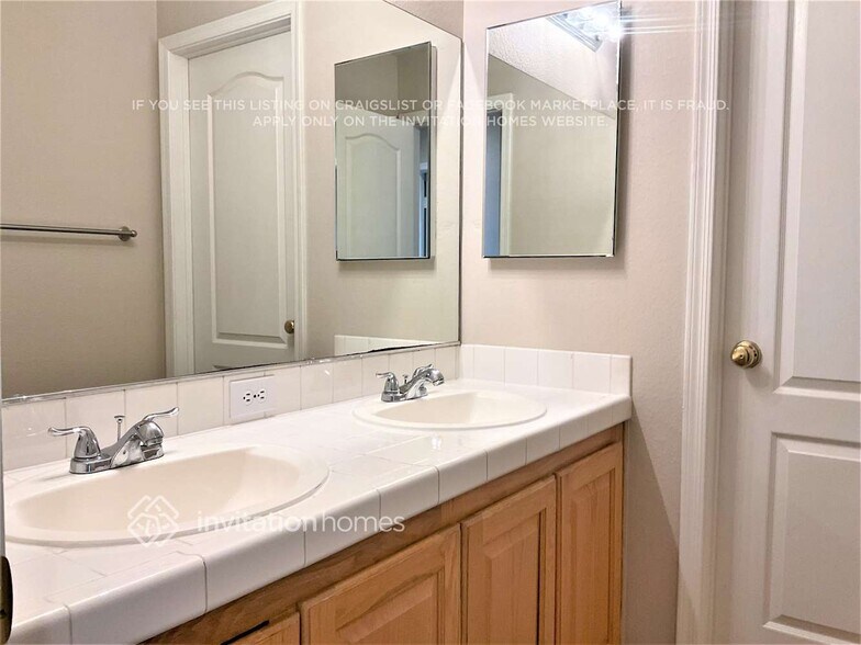 Building Photo - 2640 Copper Cove Dr