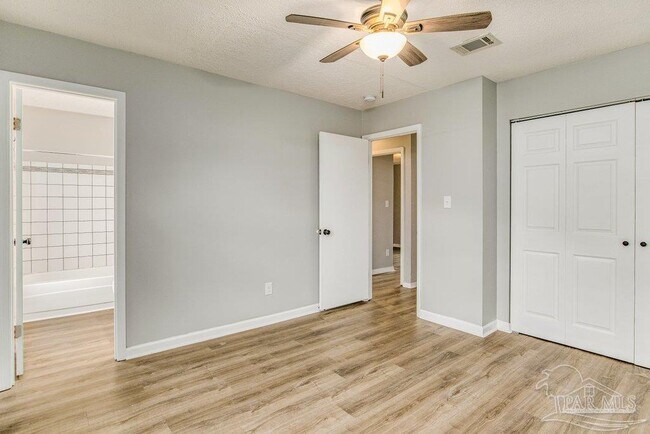 Building Photo - 5779 Wickford Ln